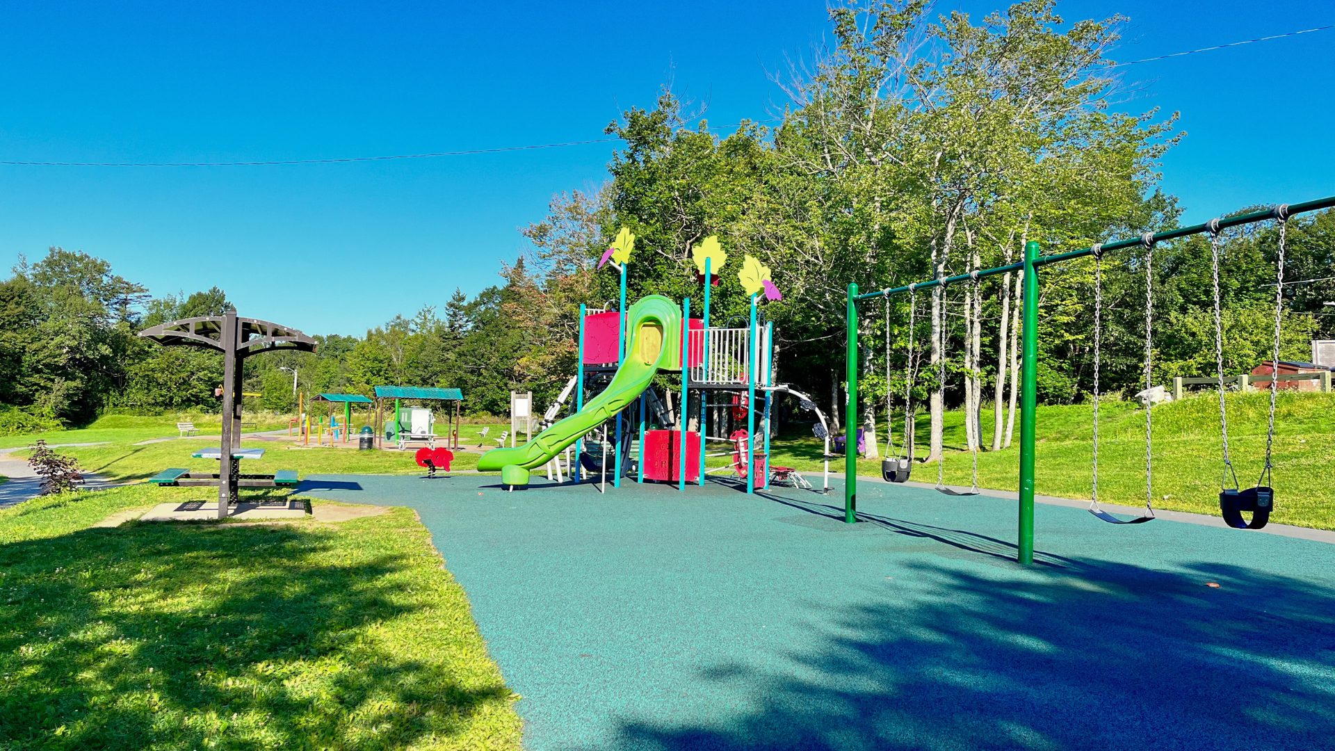 Kinsmen Community Center Playground & Splash Pad